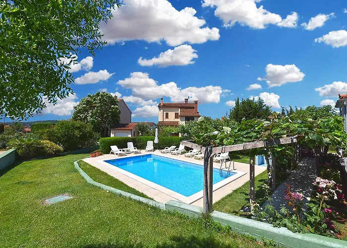 With Pool 2371 Gostinjska kuća 3*